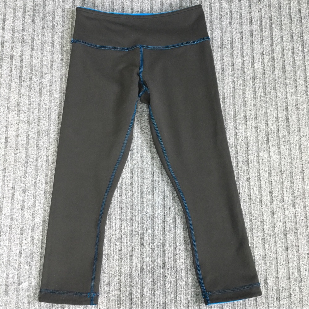 Reversible Wunder Under sz 4 Crop tight blue/Blk