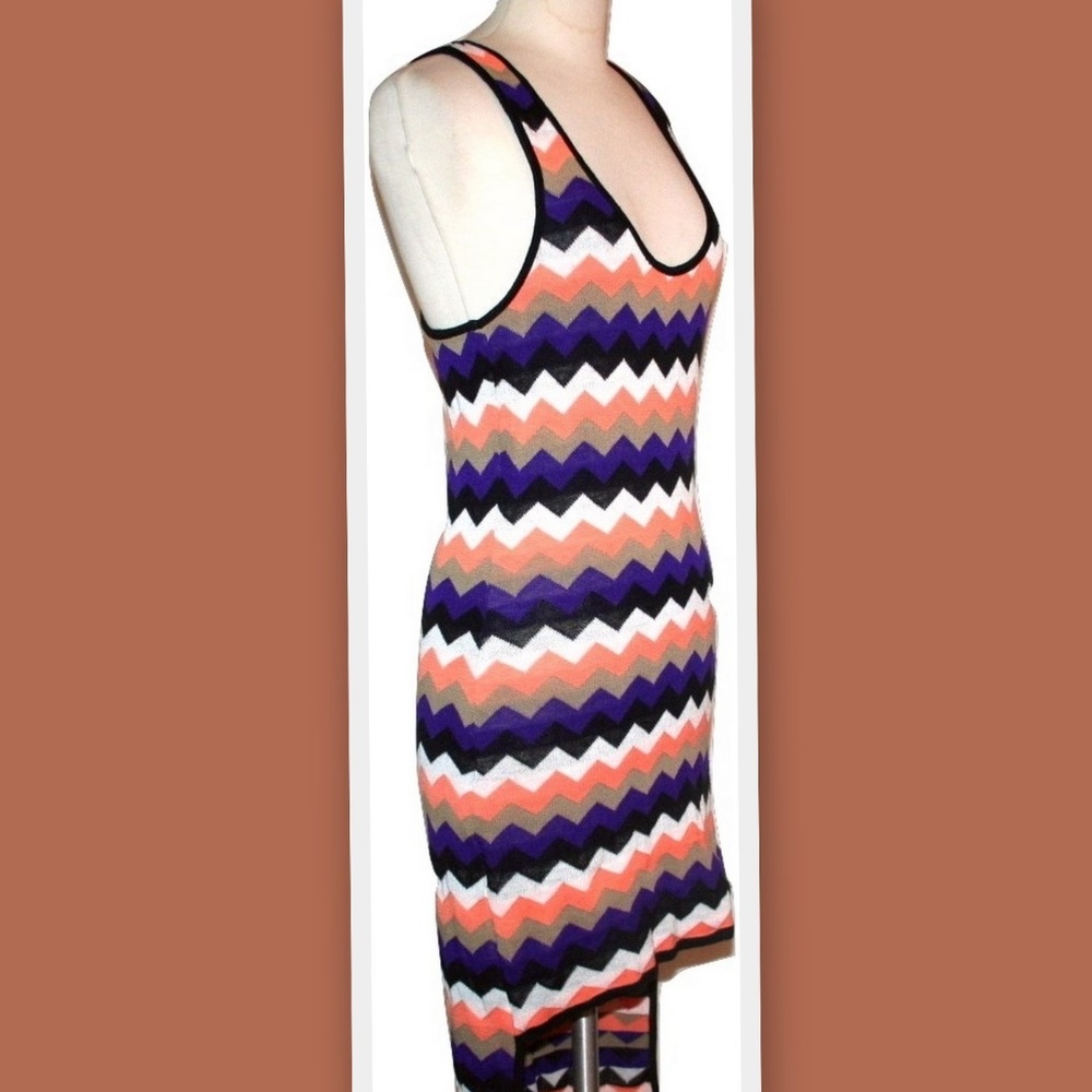 Kitson Woodleigh 'Kade' Racerback Hi Low Dress - Picture 8 of 8