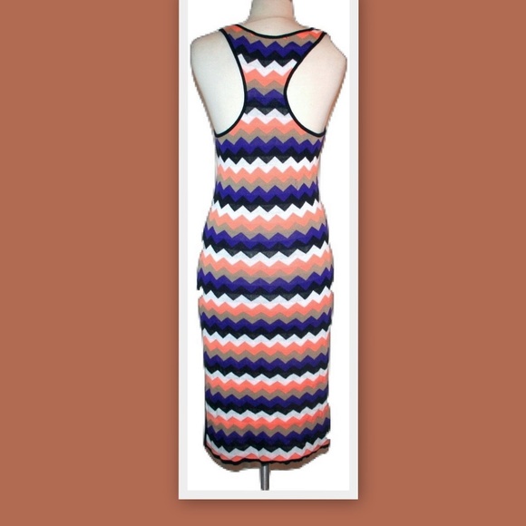 Kitson Woodleigh 'Kade' Racerback Hi Low Dress - Picture 3 of 8