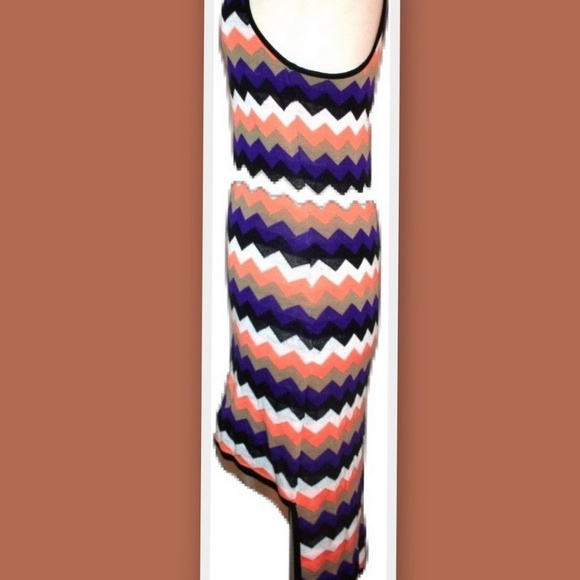 Kitson Woodleigh 'Kade' Racerback Hi Low Dress - Picture 4 of 8