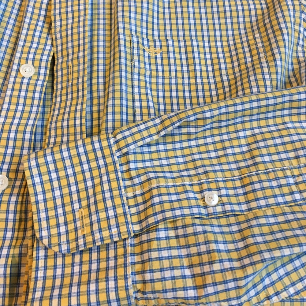 Great button down - Picture 3 of 4