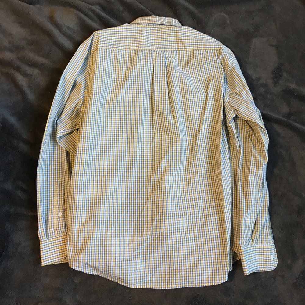 Great button down - Picture 4 of 4