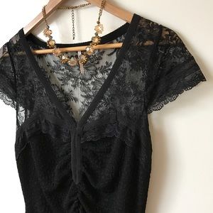 • FREE PEOPLE Lace Cap Sleeve Ruched Dress •