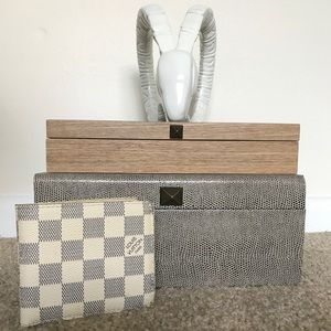 Men's Louis Vuitton bifold wallet (used)