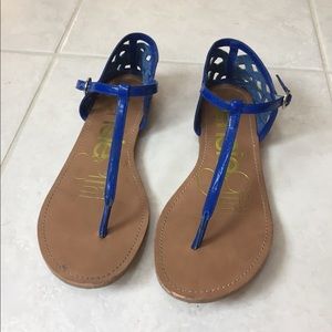 Blue patent leather thong sandals