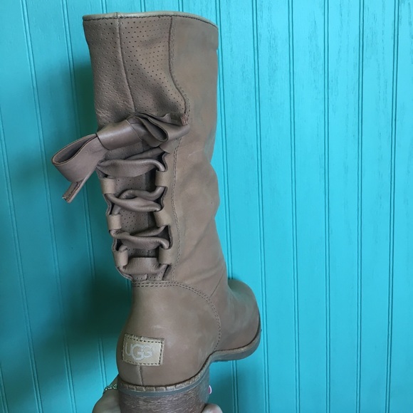UGG Cary Ribbon Tied Boot BRAND NEW WITH TAGS - Picture 2 of 4