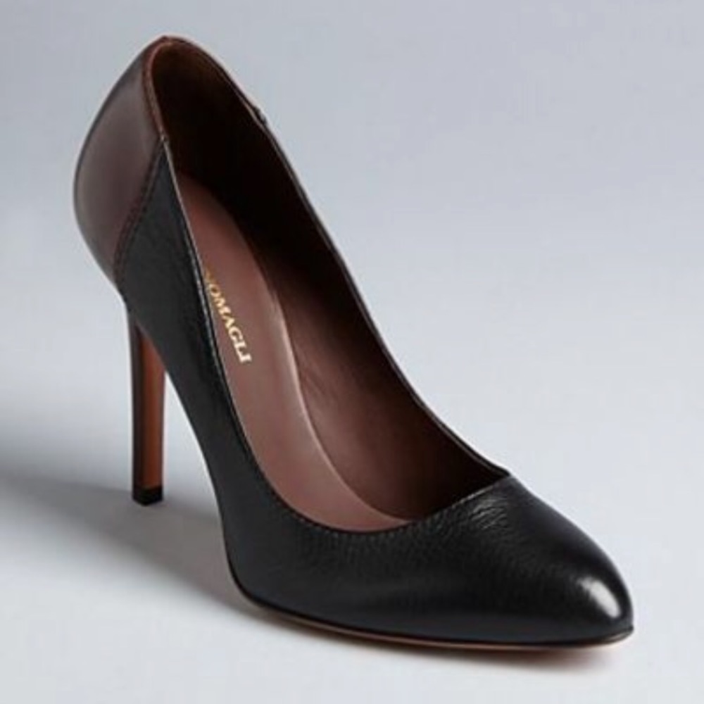 Bruno Magli Black Pumps
