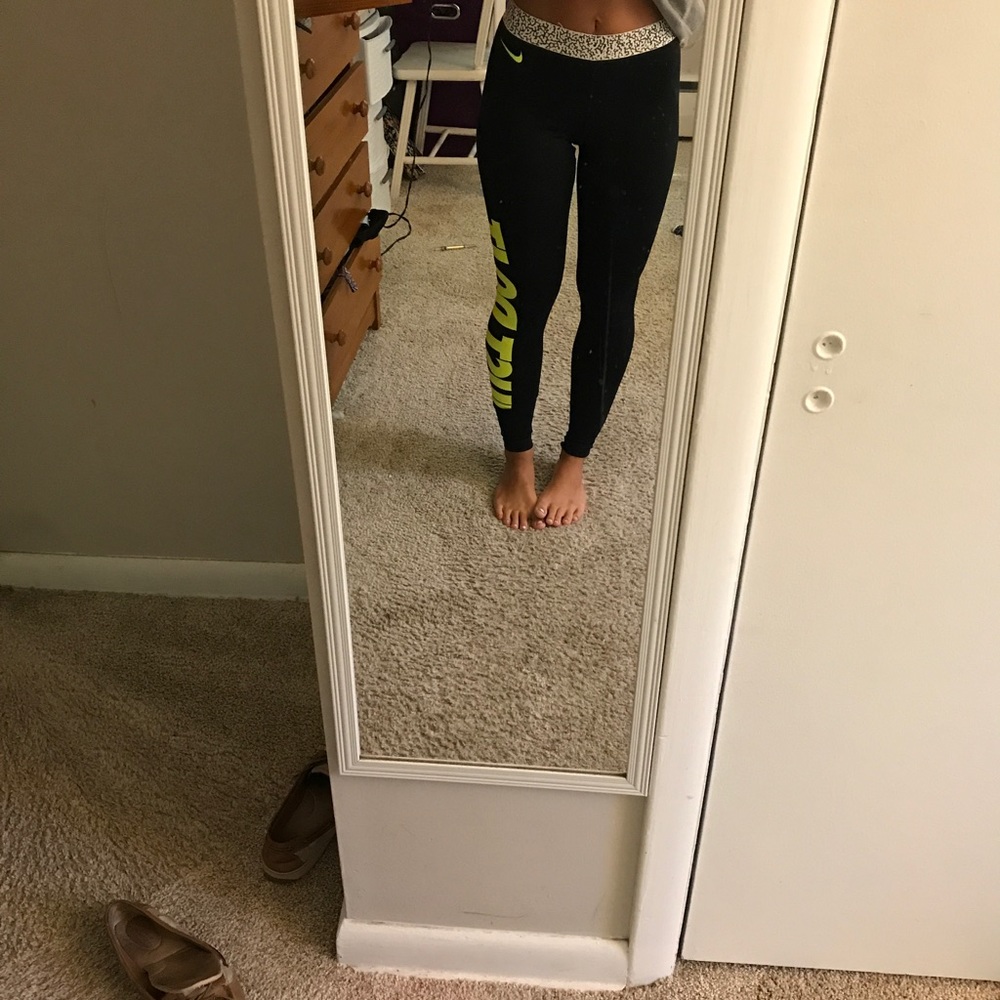 Nike "just do it" leggings