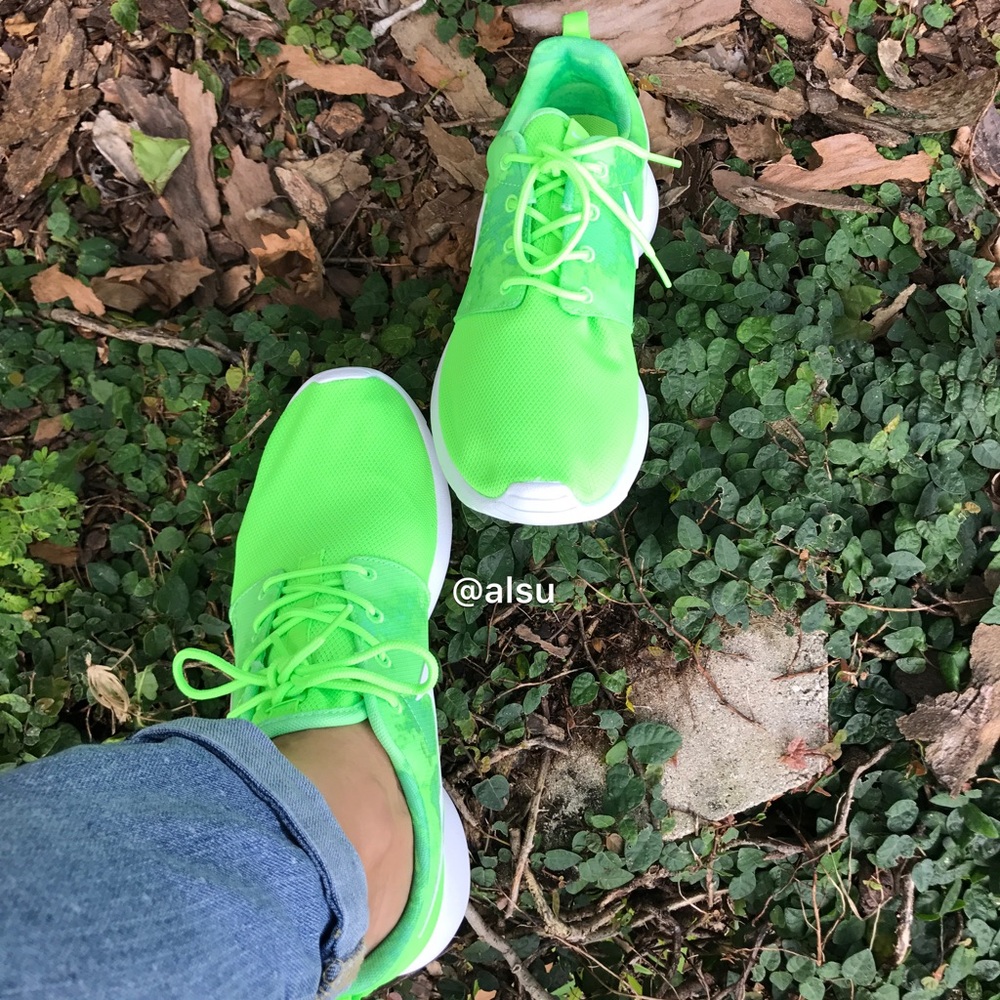 NWT RosheRun Print, size 8 - Picture 7 of 8