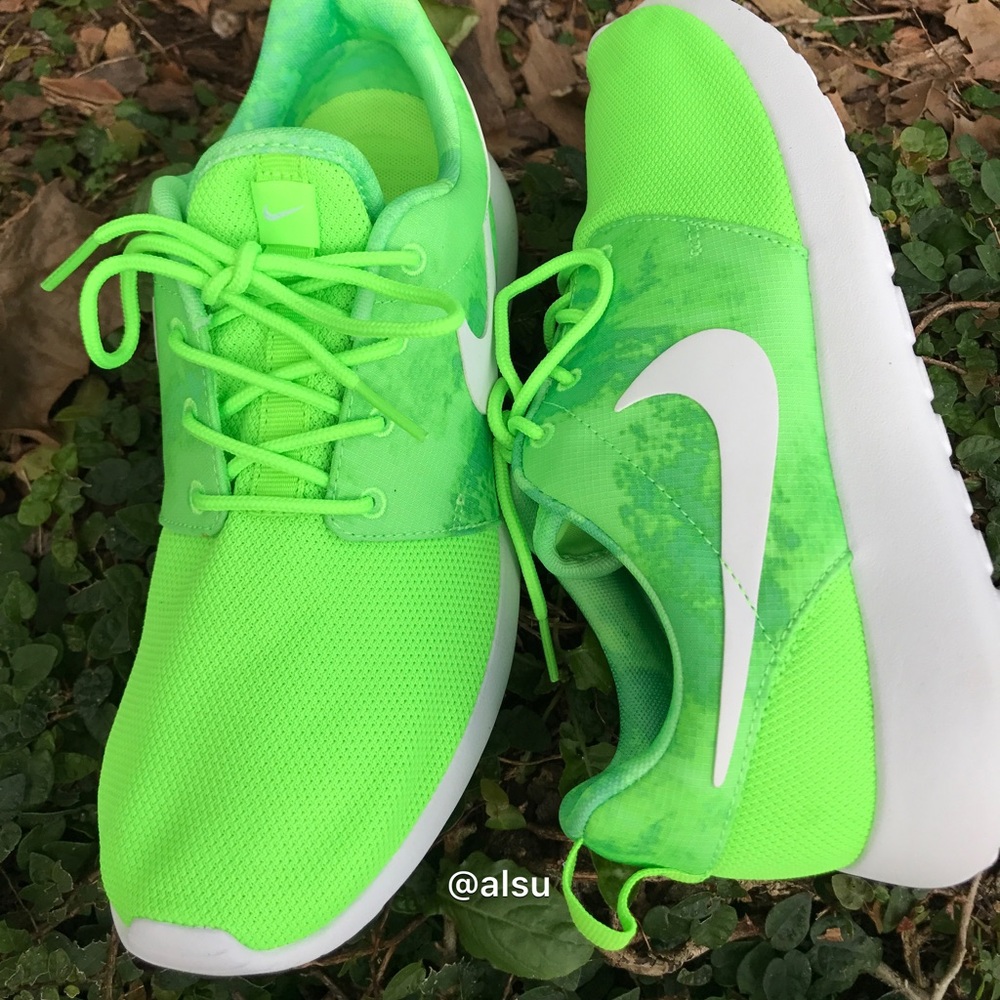 NWT RosheRun Print, size 8 - Picture 6 of 8