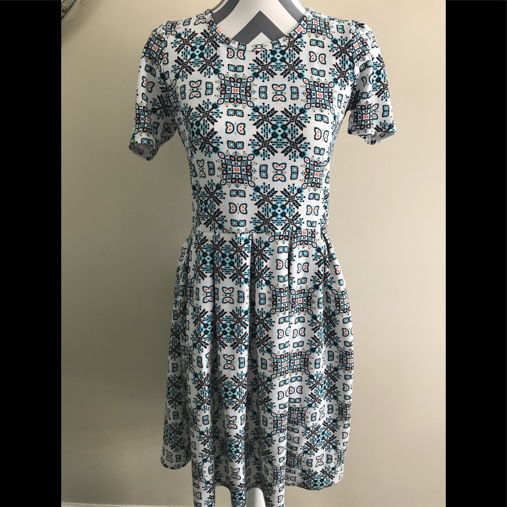 LuLaRoe Amelia dress