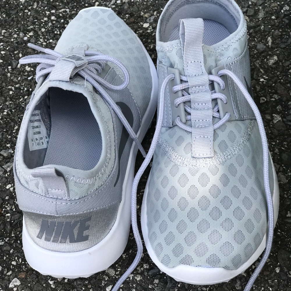 NWT Nike Juvenate Wolf Grey WMNS - Picture 5 of 7