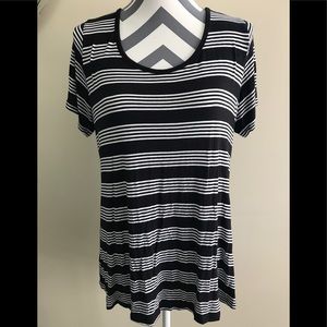 LuLaRoe Classic Tee
