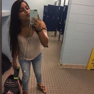 Meet your Posher, Anali