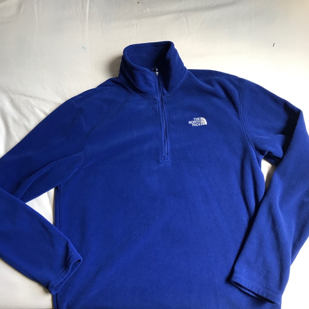 North face pull over sweater