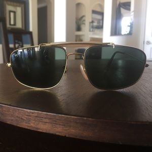 Ray Ban vintage sunglasses 😎