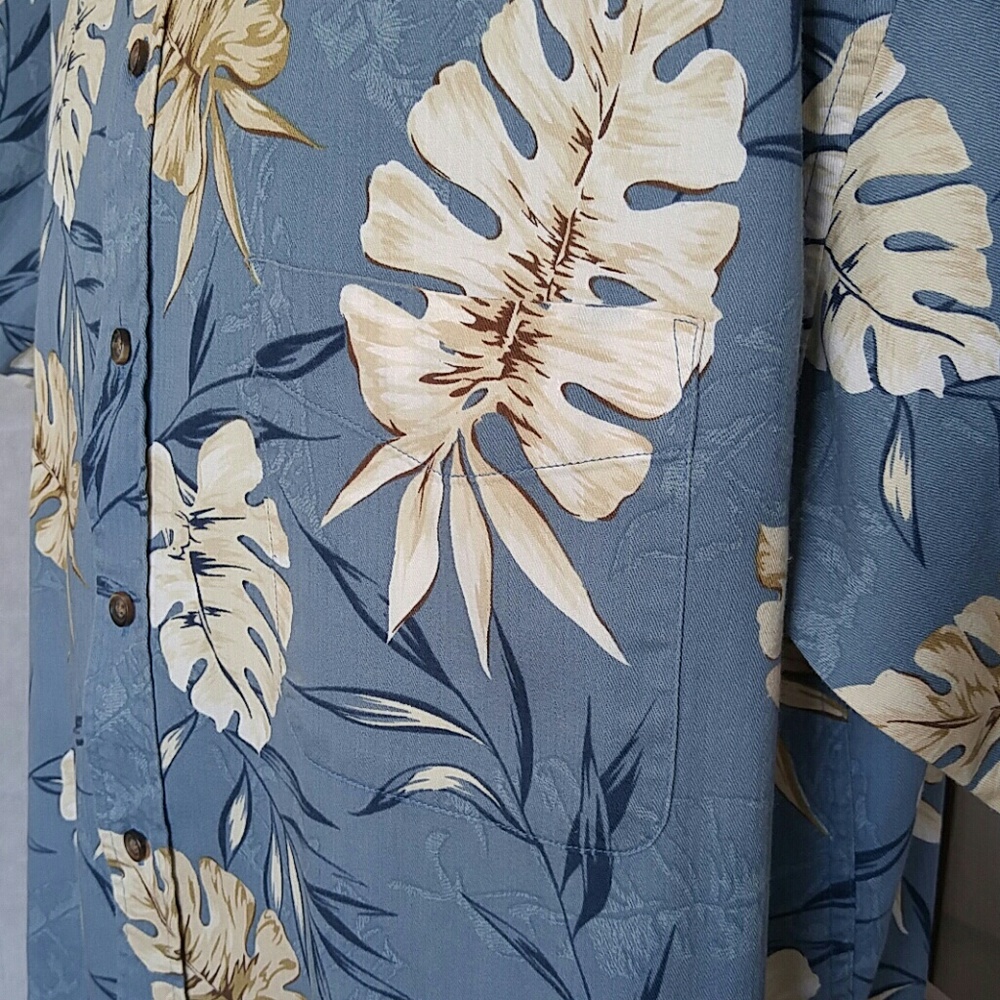 Shirt - Picture 4 of 6