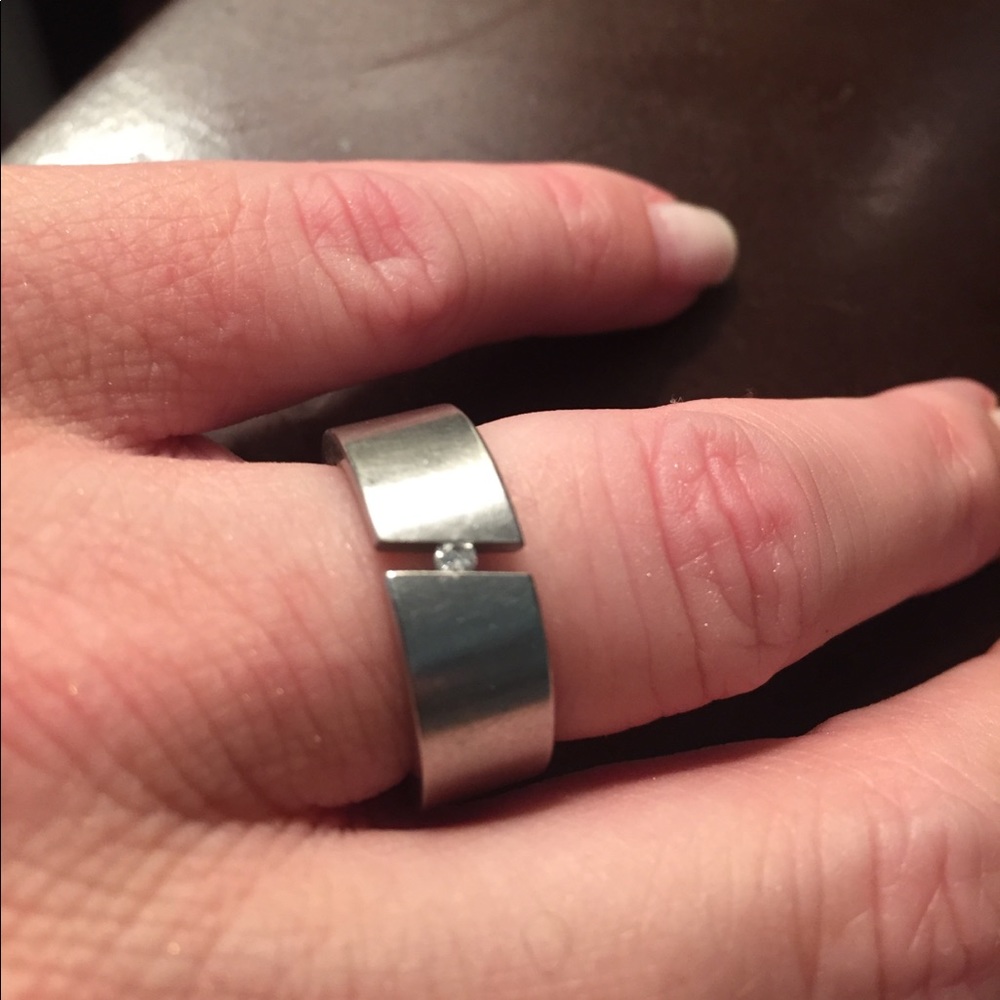 Teno diamond ring 💍 sz 7 titanium Authentic! Real