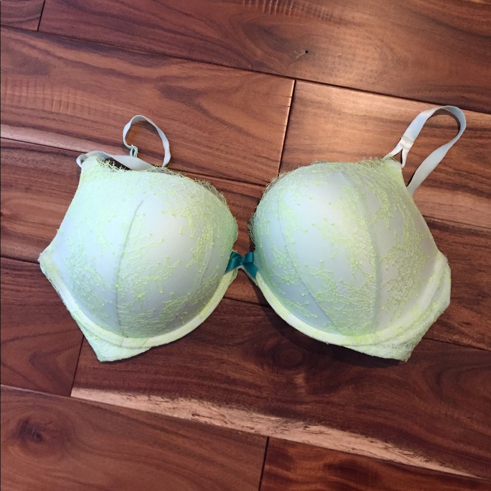 Victoria's Secret Bombshell bra