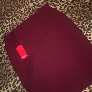 Burgundy Forever 21 bodycon mini skirt