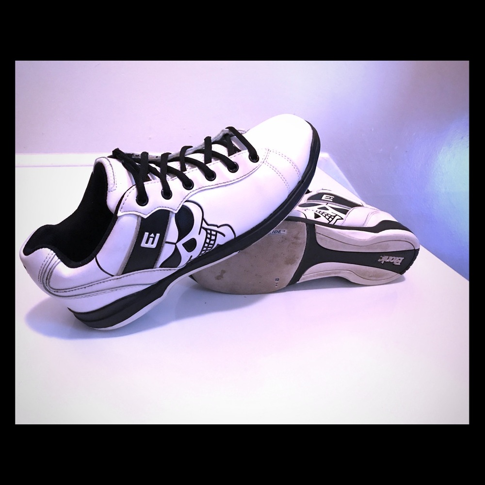 Skull designed Etonic Bowling Shoes
