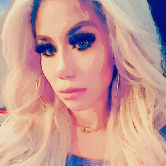 Meet your Posher, Kimberly - Picture 1 of 1