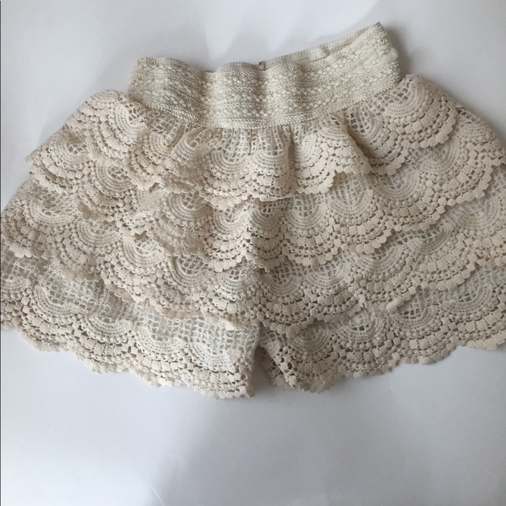 Shorts - Picture 3 of 3