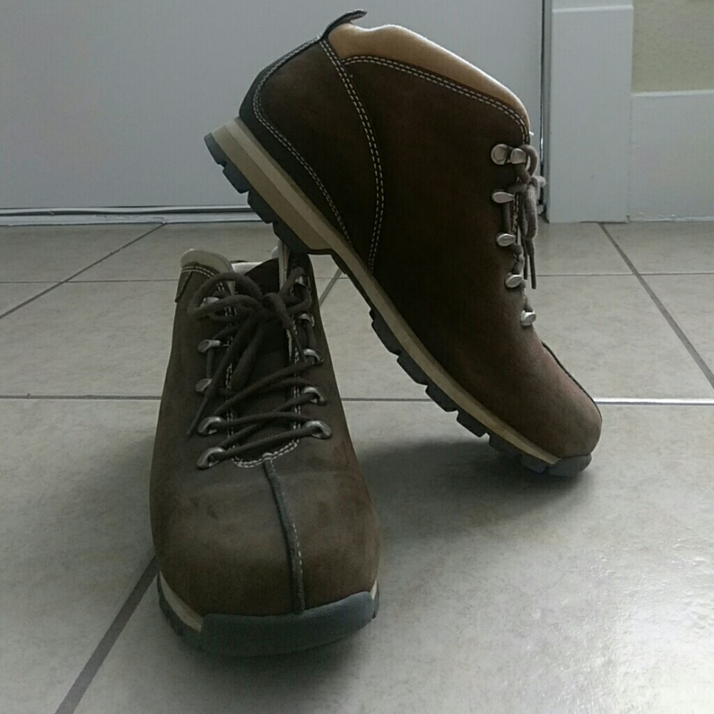 Timberland Boots - Picture 3 of 4