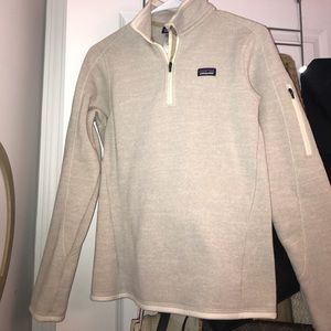 Patagonia half zip sweat shirt