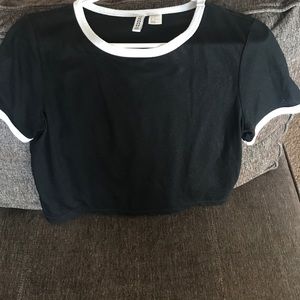 H&M black and white cropped t-shirt