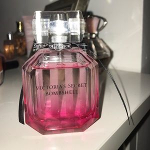 Victoria secret bombshell perfume