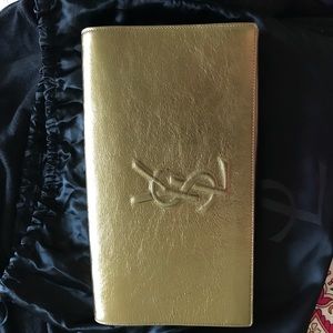 Brand New YSL Belle Du Jour Clutch in Gold