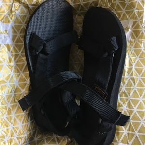 TEVA Original Universal Sandal! Women's Size 8!