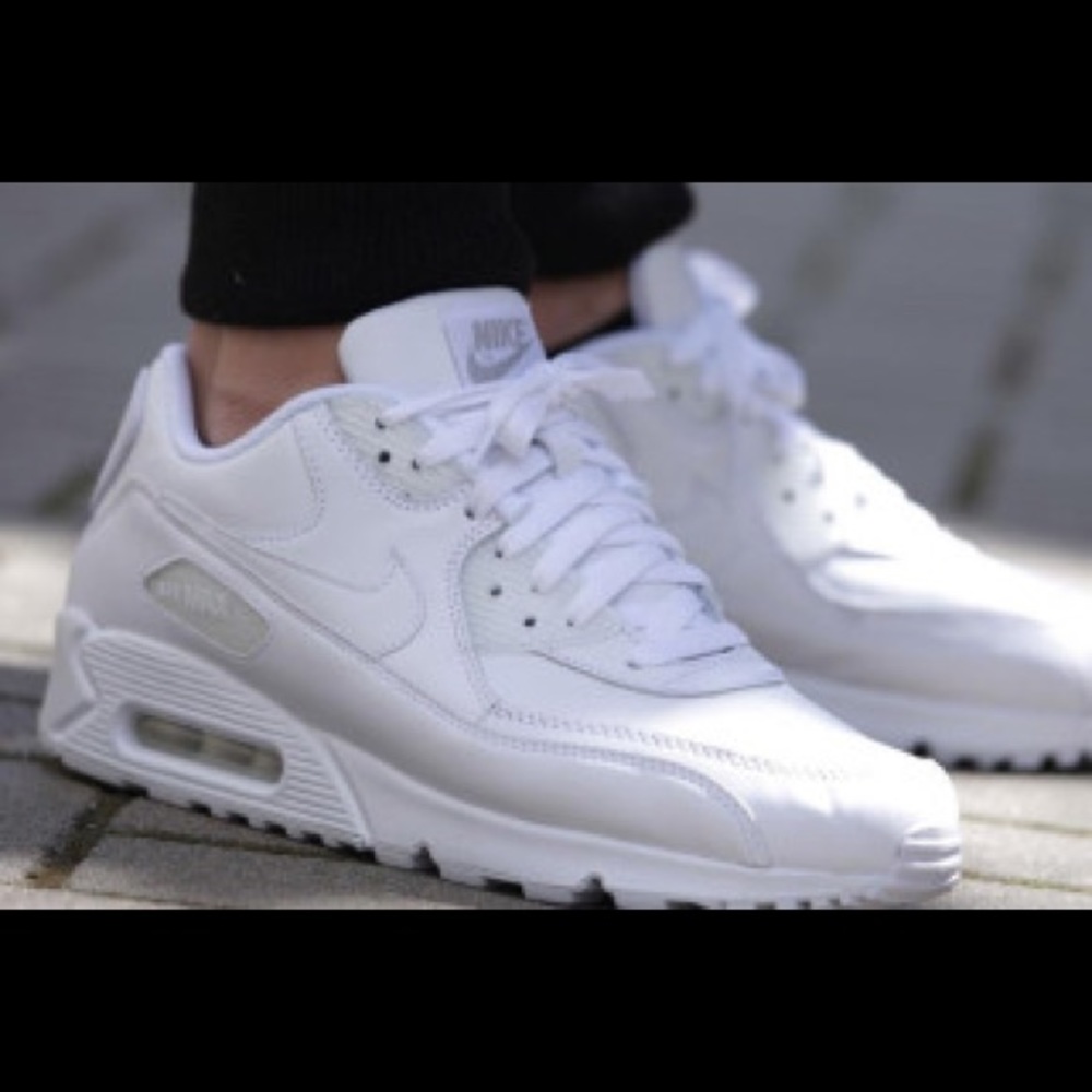 Nike white air max