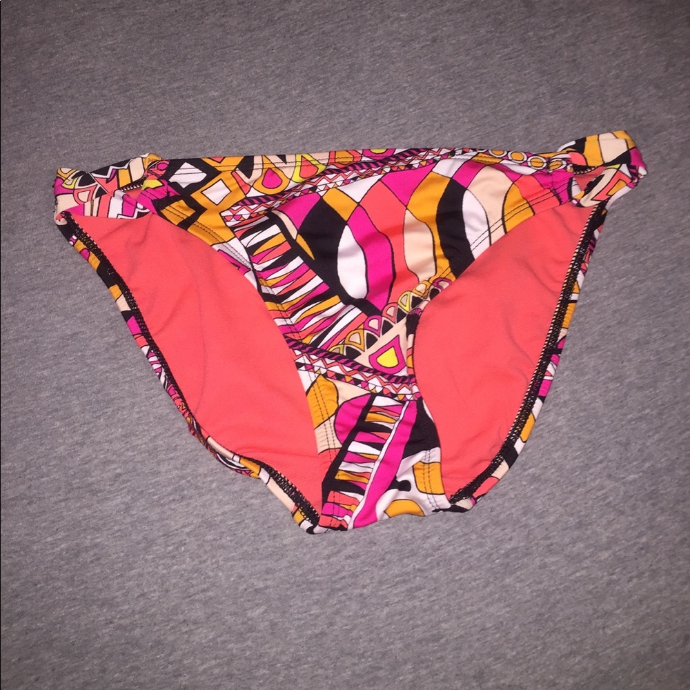 Bathing suit bottoms