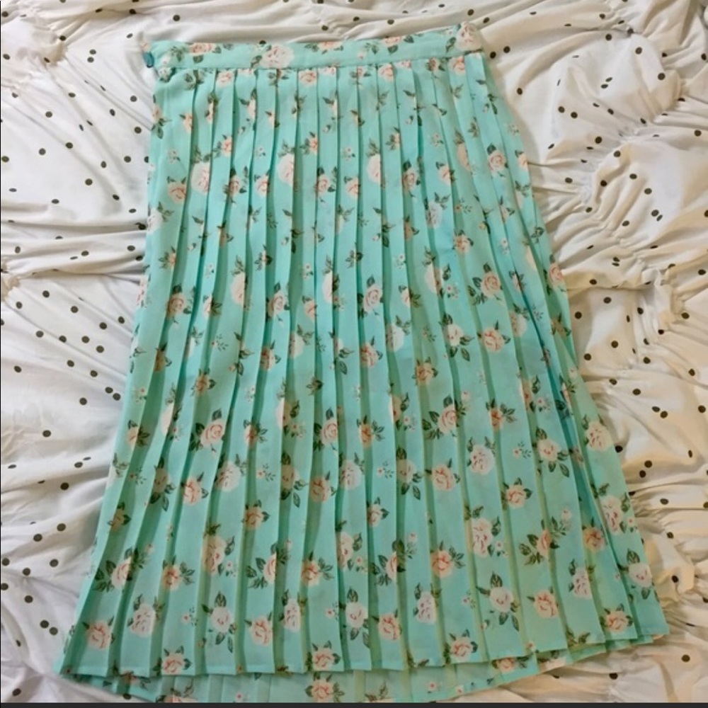 Beautiful pleated skirt