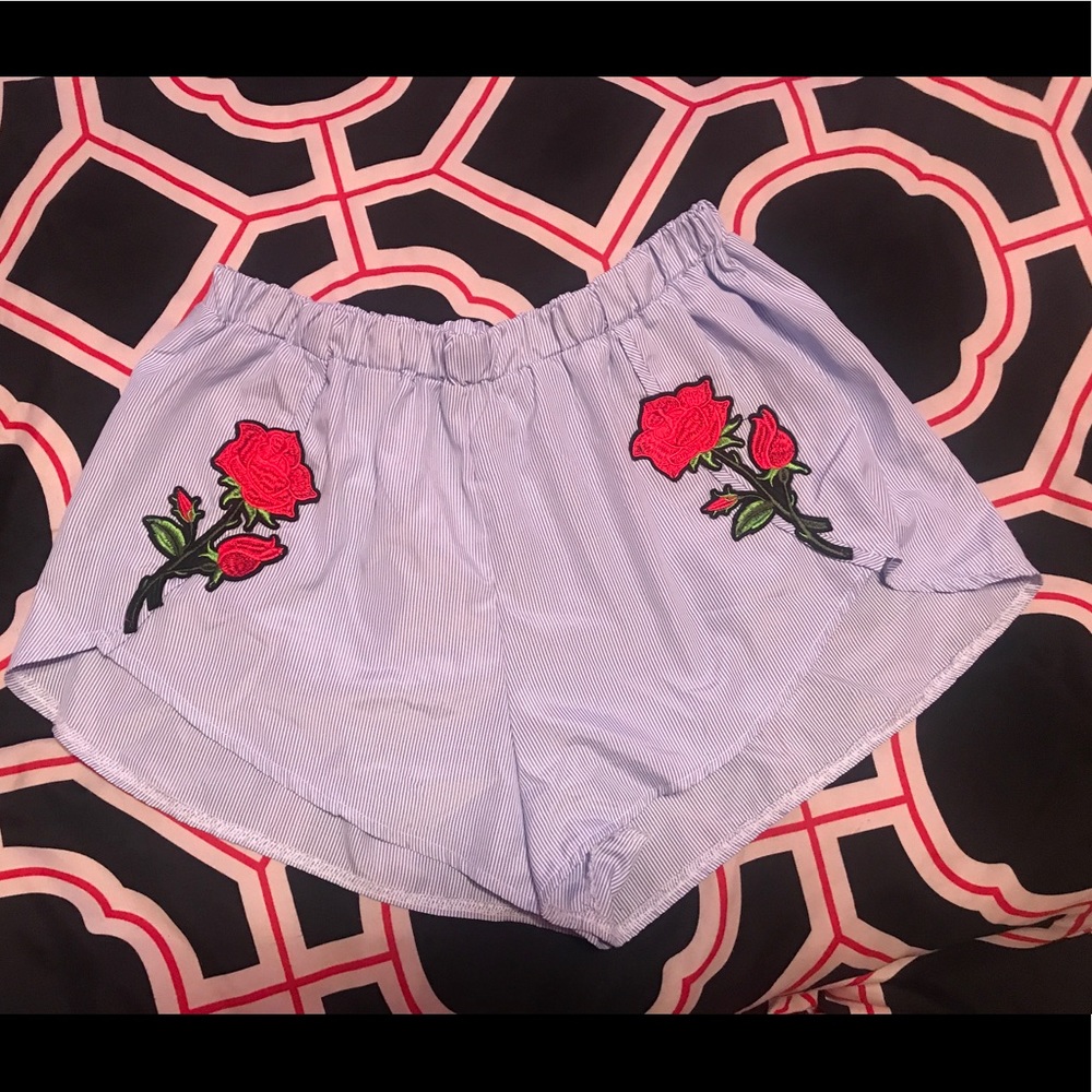 Red Rose 🌹 Floral Shorts