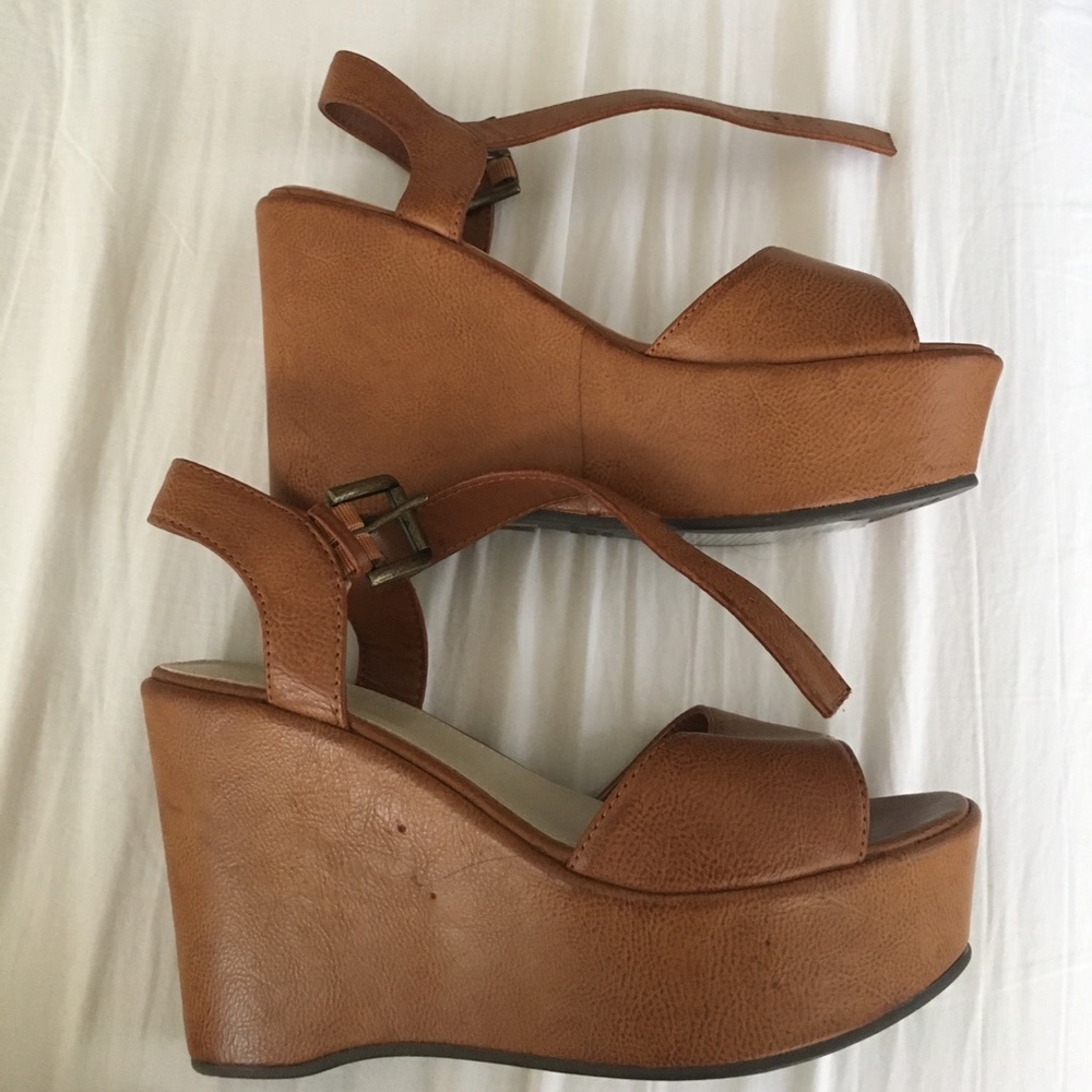 Brown faux leather wedges