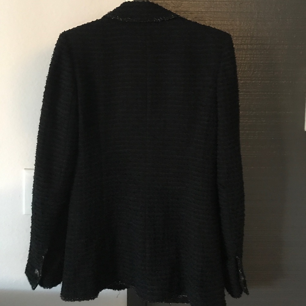 Chanel jacket - Picture 3 of 4