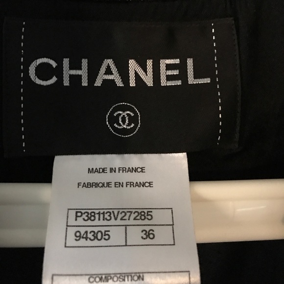 Chanel jacket - Picture 2 of 4