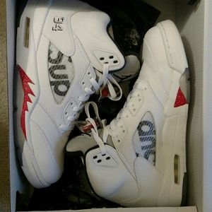 Jordan 5 supreme