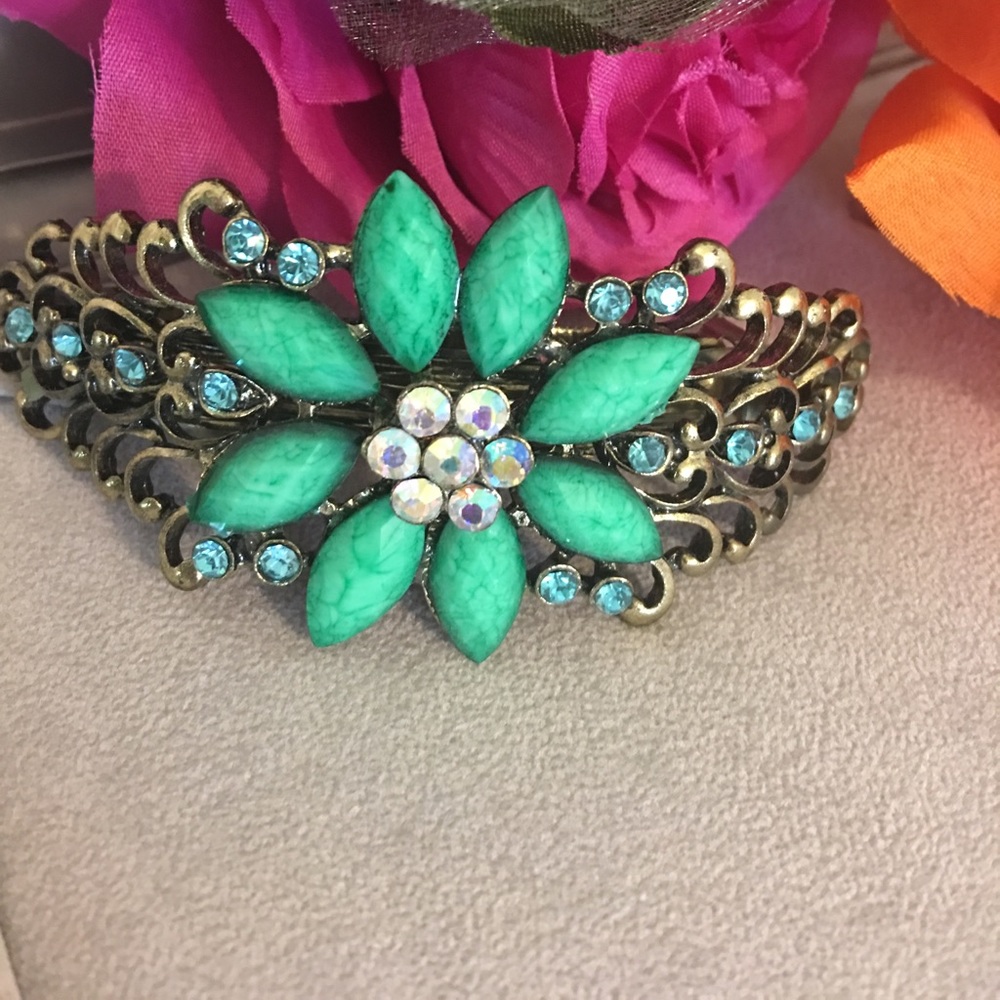 Hair accessories