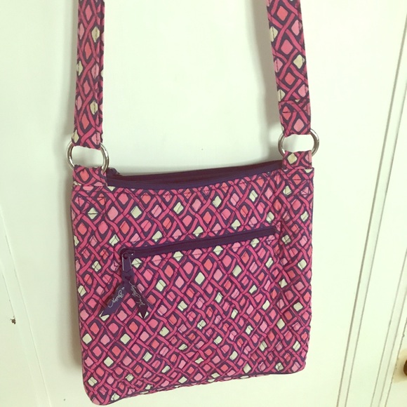 Vera Bradley Cross-body - Picture 1 of 3