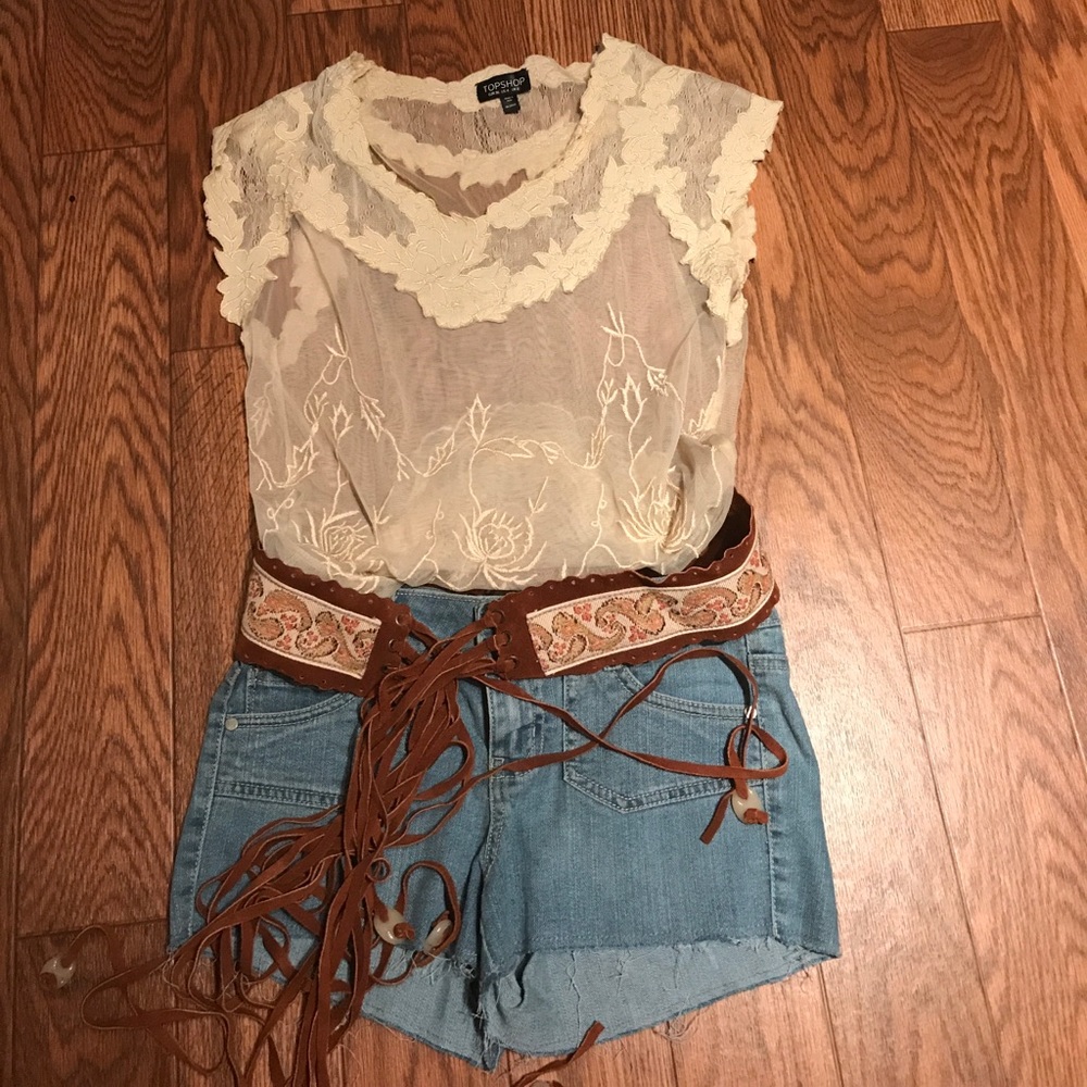 TOPSHOP rare sheer lace detail design top US 4 - Picture 2 of 6