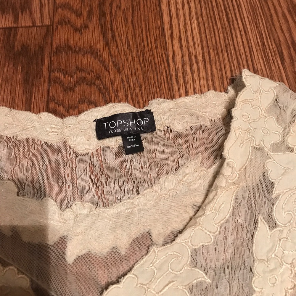 TOPSHOP rare sheer lace detail design top US 4 - Picture 4 of 6