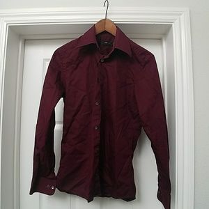H&M men's maroon shirt smqll