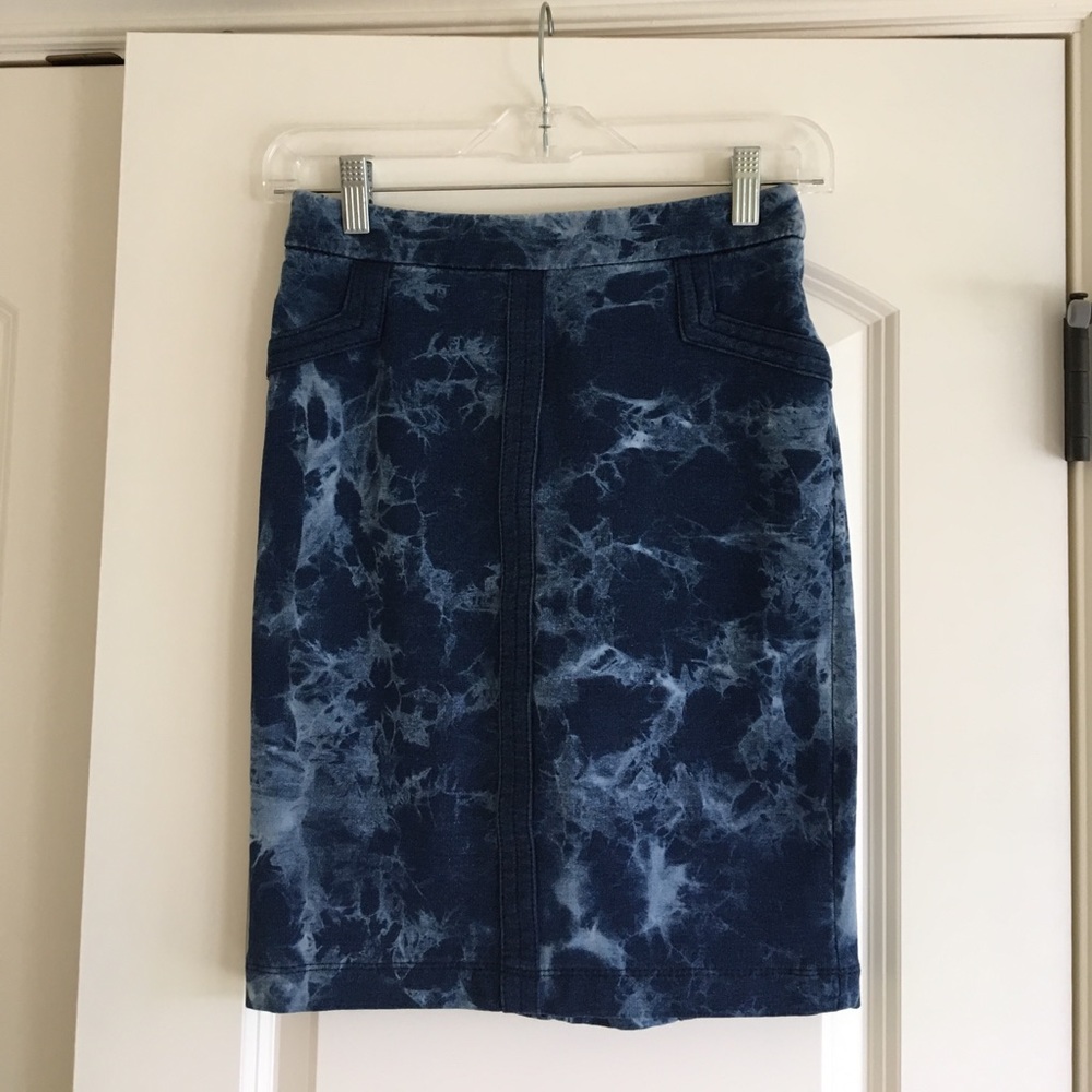 Stylish denim BCBG bodycon skirt