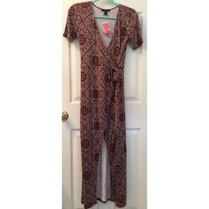Forever 21 Wrap/Maxi Dress. NWT!