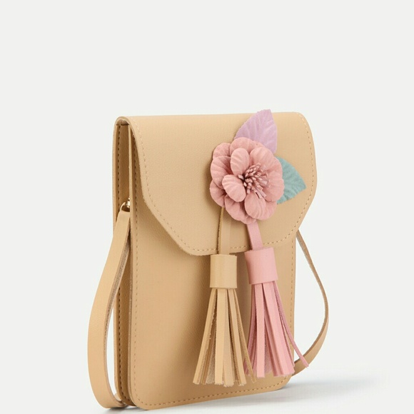 📣LAST ONE📣 🌿MINI FLORAL CROSSBODY 🌿🌿 - Picture 4 of 7