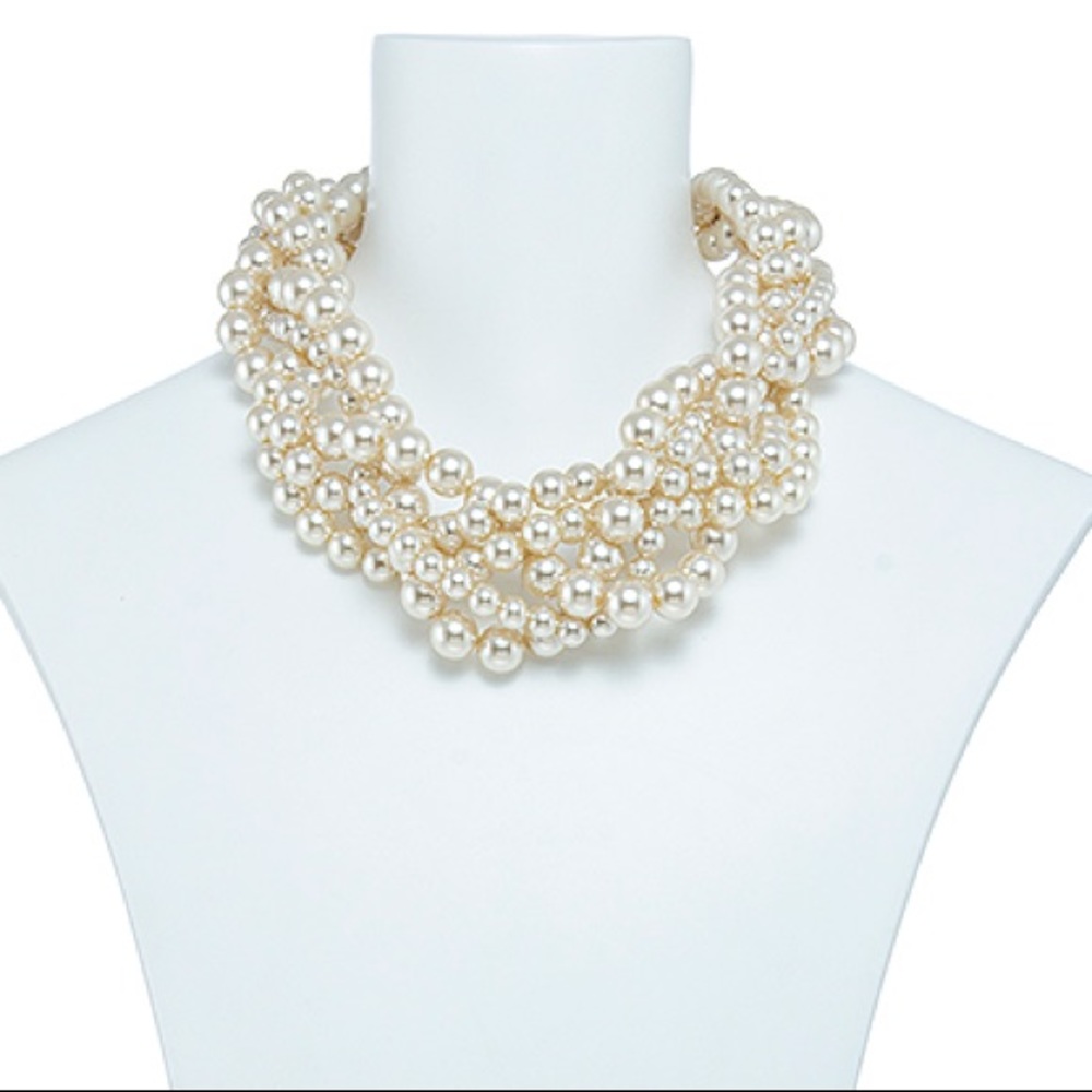 Pretty In Pearls Necklace - Picture 3 of 3